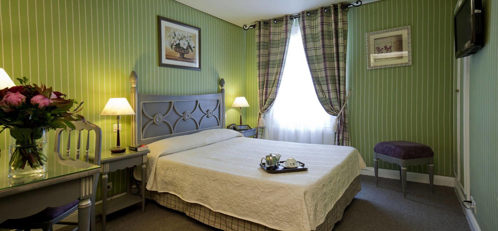 Hotel Beaubourg Paris Bagian luar foto